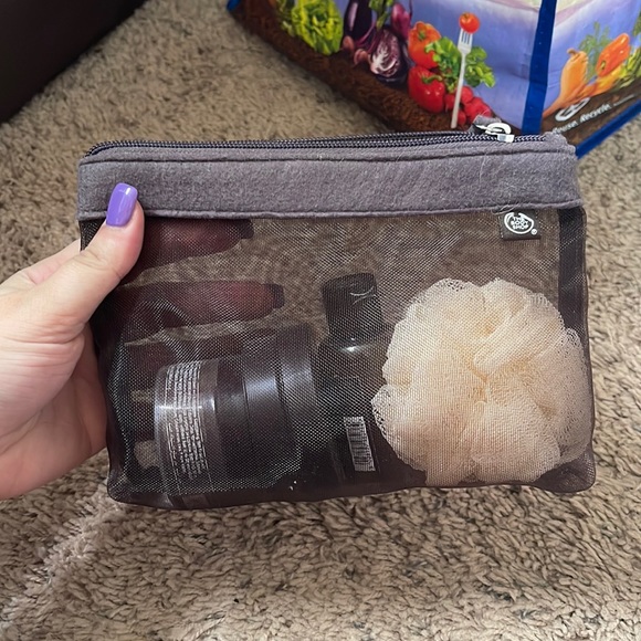 Shower Kit - Picture 1 of 4